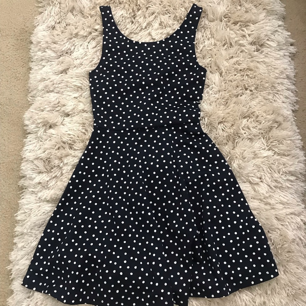 DOTTED DRESS